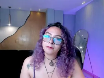 Free Porn Cam with LoiseHarper - Bongacams