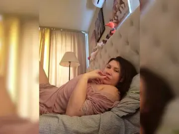 Best live sex cam show with RoxySexy - Bongacams