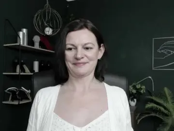 Live Sex Cam with mrsVivian - Bongacams