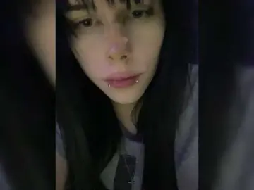 Nude Webcam with emog1rl - Bongacams