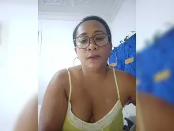 Adult Video Chat with Myrahsexy - Bongacams