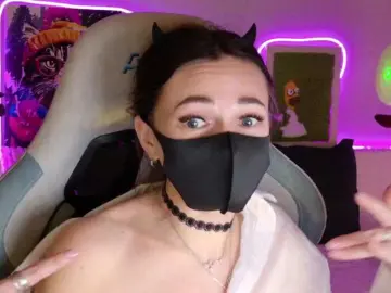 Sex Cam with NightMint - Bongacams