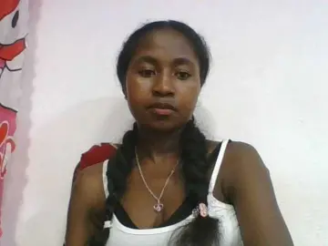 Best live sex cam show with Marinah1a - Bongacams