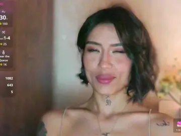 Free Porn Cam with JulieTurner - Bongacams