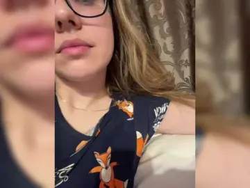 Best live sex cam show with Venera97 - Bongacams