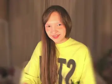 Live Porn with Cute-Lolly - Bongacams