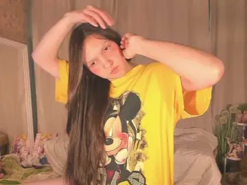 Sex Cam with Cute-Lolly - Bongacams