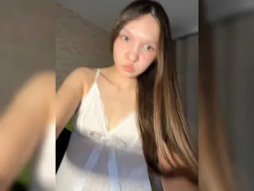 Adult Webcam with Cute-Lolly - Bongacams