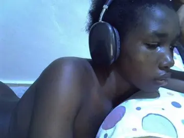 Free Porn Cam with sexyshary - Bongacams