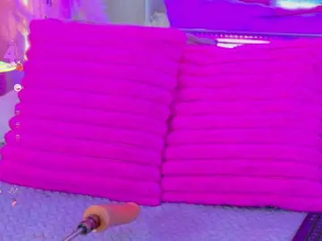 Adult Webcams with IsaValencia - Bongacams