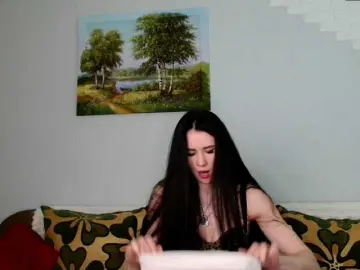 Nude Webcam with MilfLunna - Bongacams