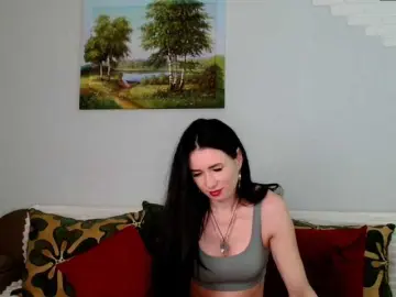 Best live sex cam show with MilfLunna - Bongacams