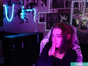 Live Sex Cam with Diana-Dii - Bongacams