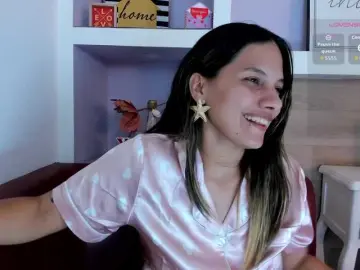 Sex Cam with EmmaSanchez1 - Bongacams