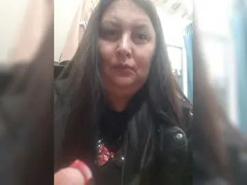 Live Sex Cam with OlgaSaphire - Bongacams