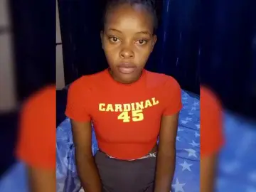 Best live sex cam show with QueenIra - Bongacams