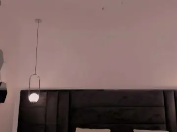 Live Porn with KayraLanne - Bongacams