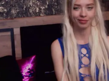 Watch Live Sex Cams with spicystarlet - Bongacams