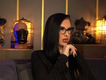 Live Porn with KellyKent - Bongacams