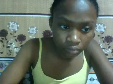 Watch Live Sex Cams with Andrea - Bongacams