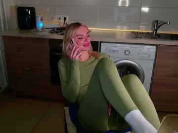 Free Live Porn with Tatachka1 - Bongacams