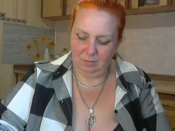 Live Sex Cam with LilyTanya - Bongacams