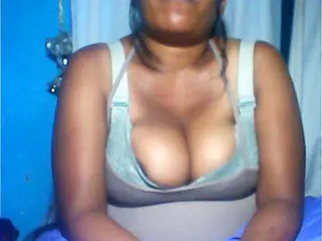 Best live sex cam show with MIRANDAW - Bongacams