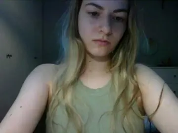 Sex Chat with RosieJune - Bongacams