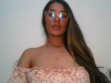 Live Sex with JuanaBrunette - Bongacams