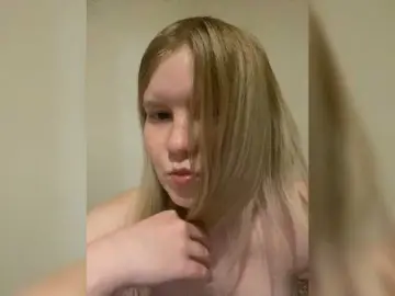 Best Webcam with Amelia2004 - Bongacams