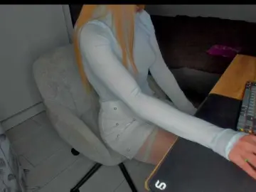 Free Porn Cam with LoveLYYk - Bongacams