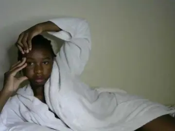 Free Live Porn with Mummygirl - Bongacams