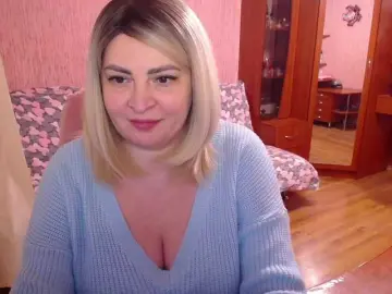 Live Sex with -MeowMeow- - Bongacams