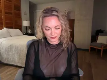 Watch Live Sex Cams with MissDoubleD - Bongacams