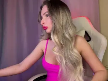 Watch Live Sex Cams with GoldPussy69 - Bongacams