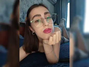 Free Porn Cam with kiska-kira - Bongacams