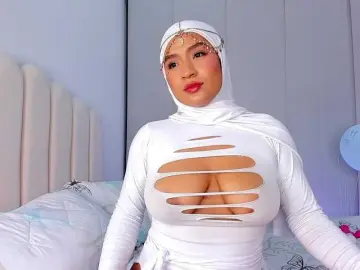 Nude Webcam with Amira-zahra - Bongacams