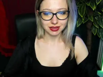 Best Webcam with xxHeidiLove - Bongacams