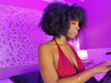 Live Sex with AmiraJones - Bongacams