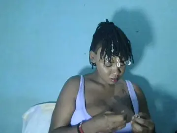 Live Porn with Whiteluna-04 - Bongacams