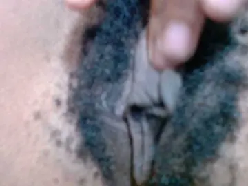 Free Porn Cam with Skinybitchx - Bongacams