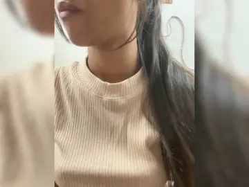 Watch Live Sex Cams with desireZoya - Bongacams