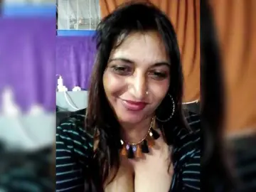 Live Sex with FiestyQueen - Bongacams