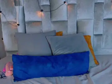 Adult Webcam with Mia-Anderson - Bongacams