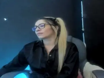 Adult Webcam with viktoria-davis - Bongacams