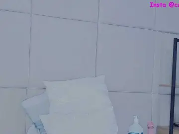 Best live sex cam show with Soraafire - Bongacams