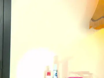 Live Sex Cam with Ninna-Velvet - Bongacams