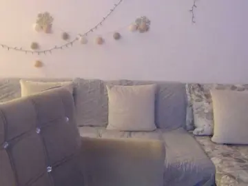 Live Porn with goodSnowQueen - Bongacams