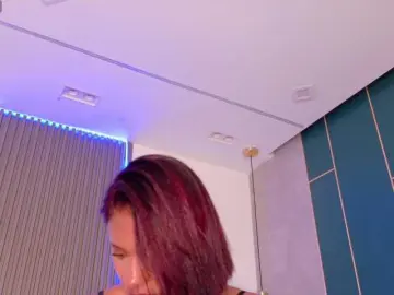 Live Sex Cam with DollyBrowncc - Bongacams
