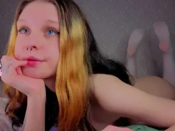 Best Webcam with Hi-Kitti - Bongacams